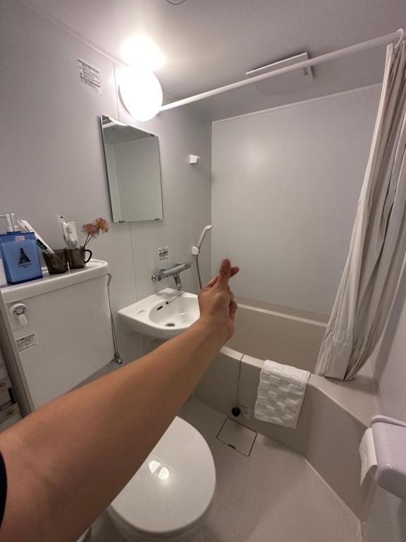 03#睛空塔热门旅游景区 最近车站步行3分钟 机场直达 周边有便利店 商场 温泉 购物餐饮方便