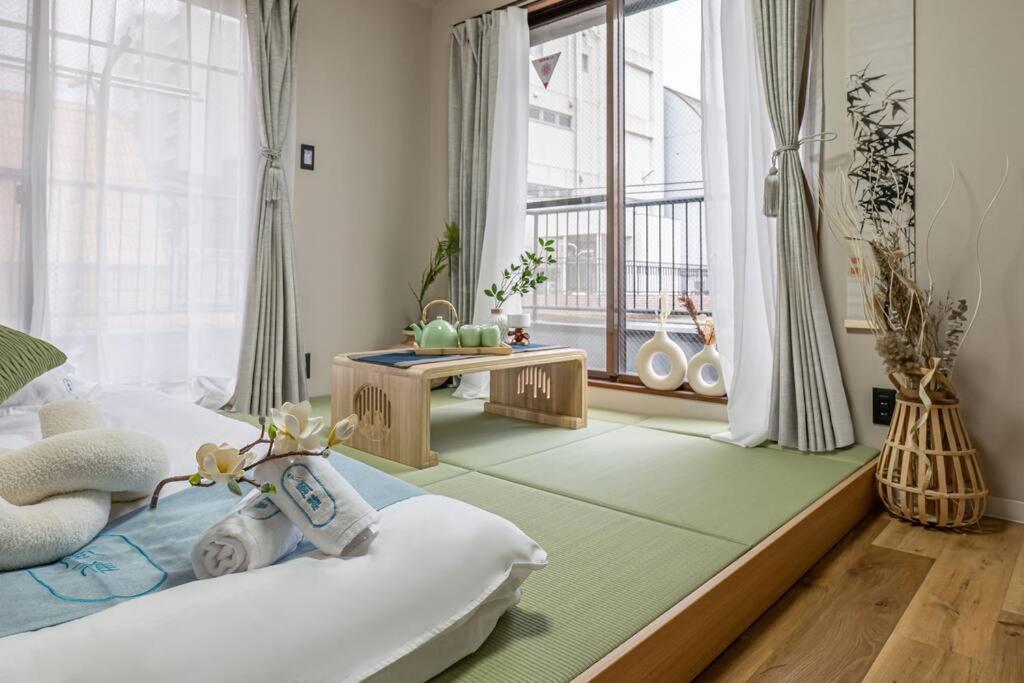 5mins Walk to Sensoji Temple and Kaminarimon,Brand-New mansion,8mins Walk to Asakusa,TV,Private Bathroom