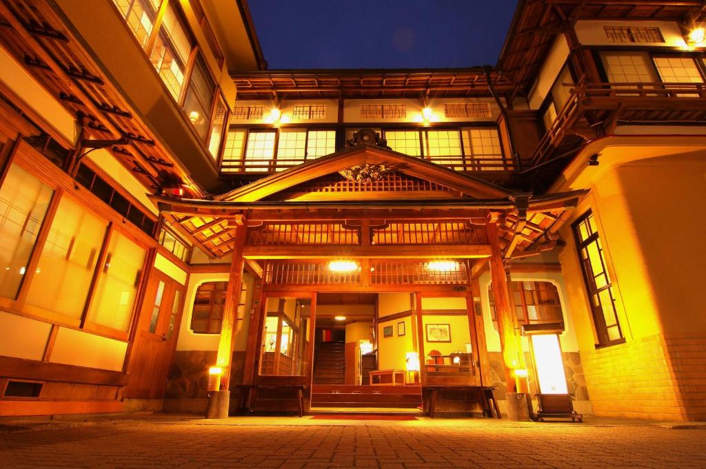 湯河原温泉　源泉　上野屋