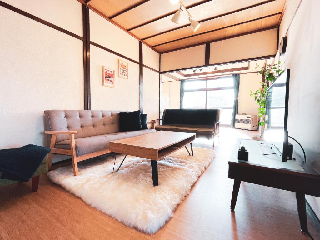 Kamifurano House