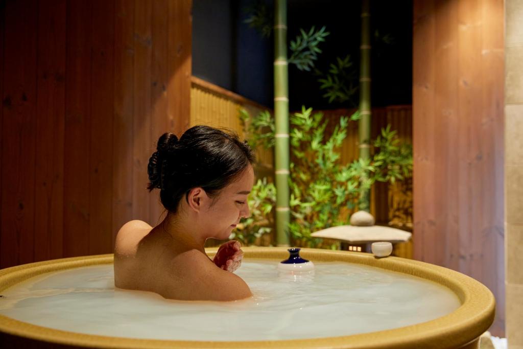 Namba Tsutenkaku High Class Villa