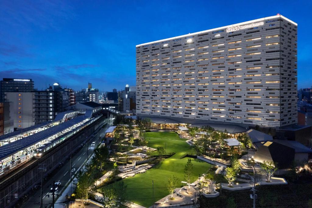 THE OSAKA STATION HOTEL, Autograph Collection