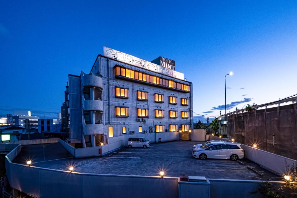 Reftel Osaka Itami Airport Hotel
