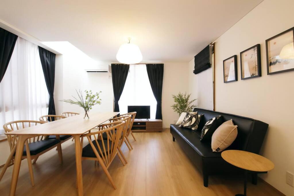 Sakuragaoka house