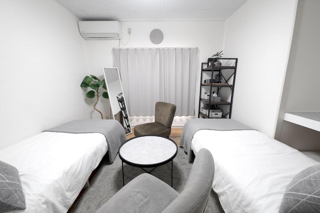 Close to Shinjuku!Twin beds,Projector,Appliances!